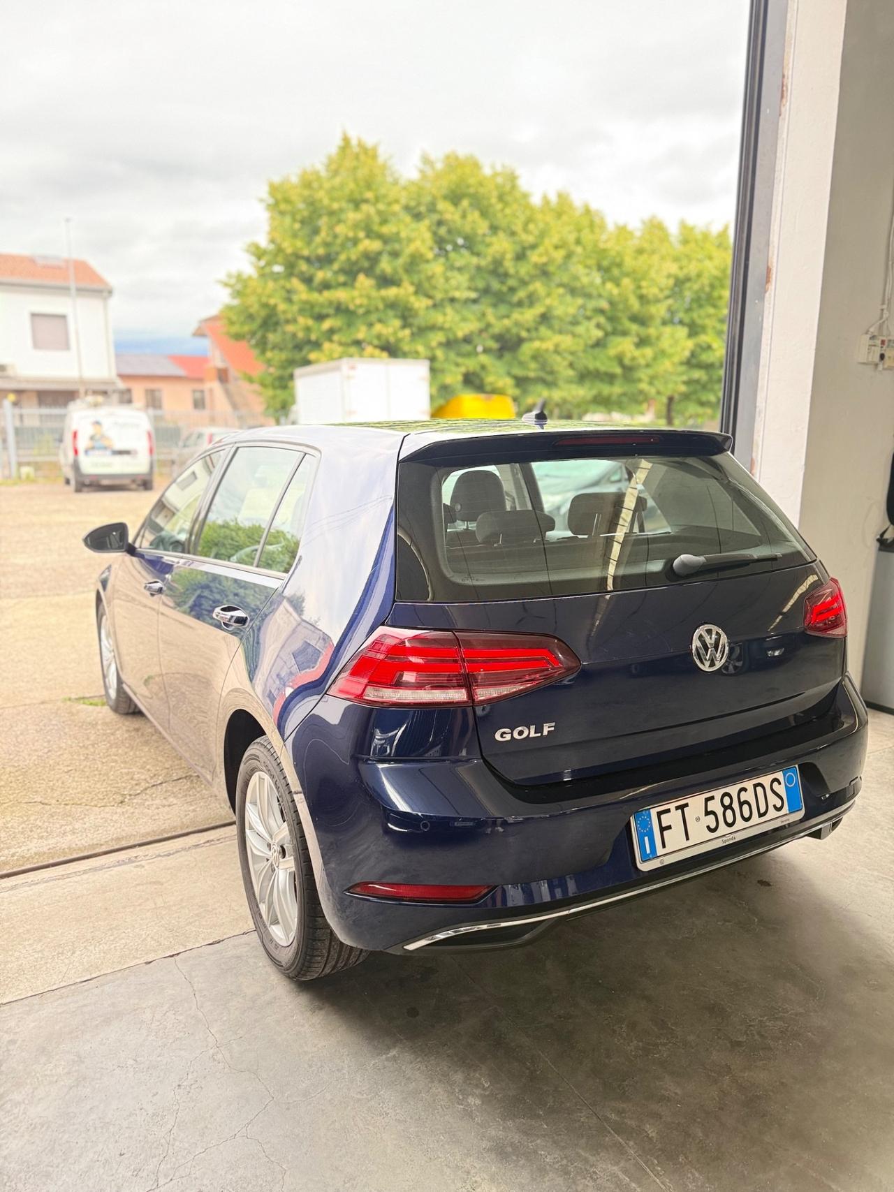Volkswagen Golf Variant 1.6 TDI 115 CV DSG Executive BlueMotion Tech.