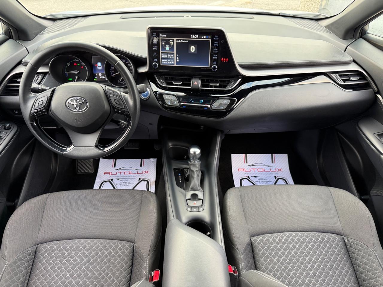 Toyota C-HR 1.8 Hybrid E-CVT Trend 61.500KM