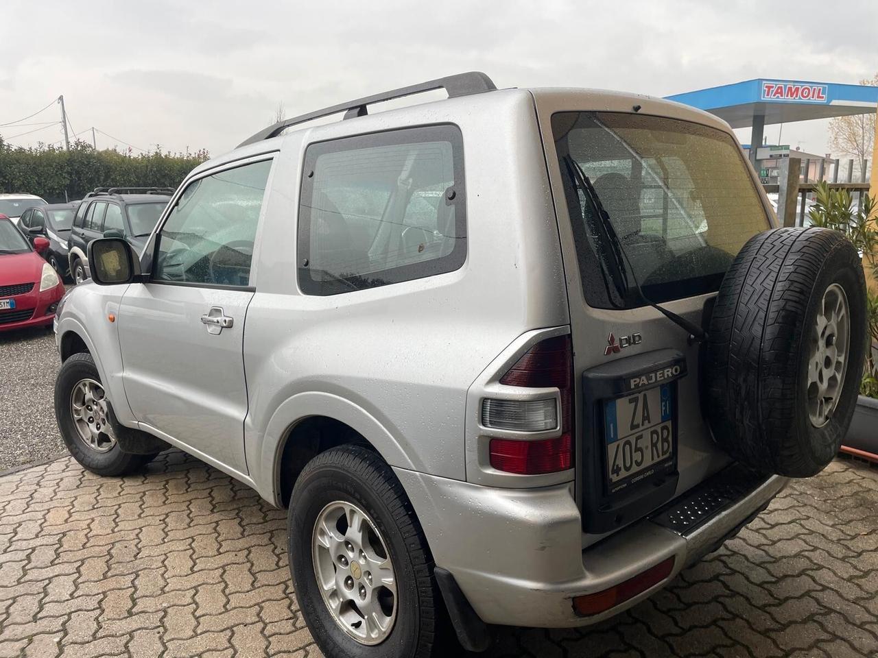 Mitsubishi Pajero 2.5 TDI 3p. GL