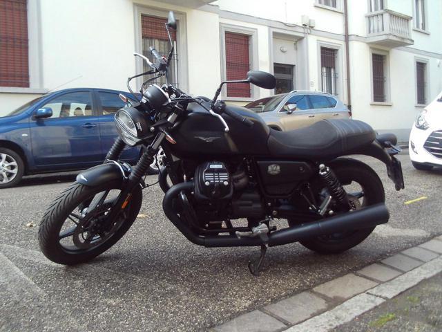 MOTO GUZZI V7 Stone S