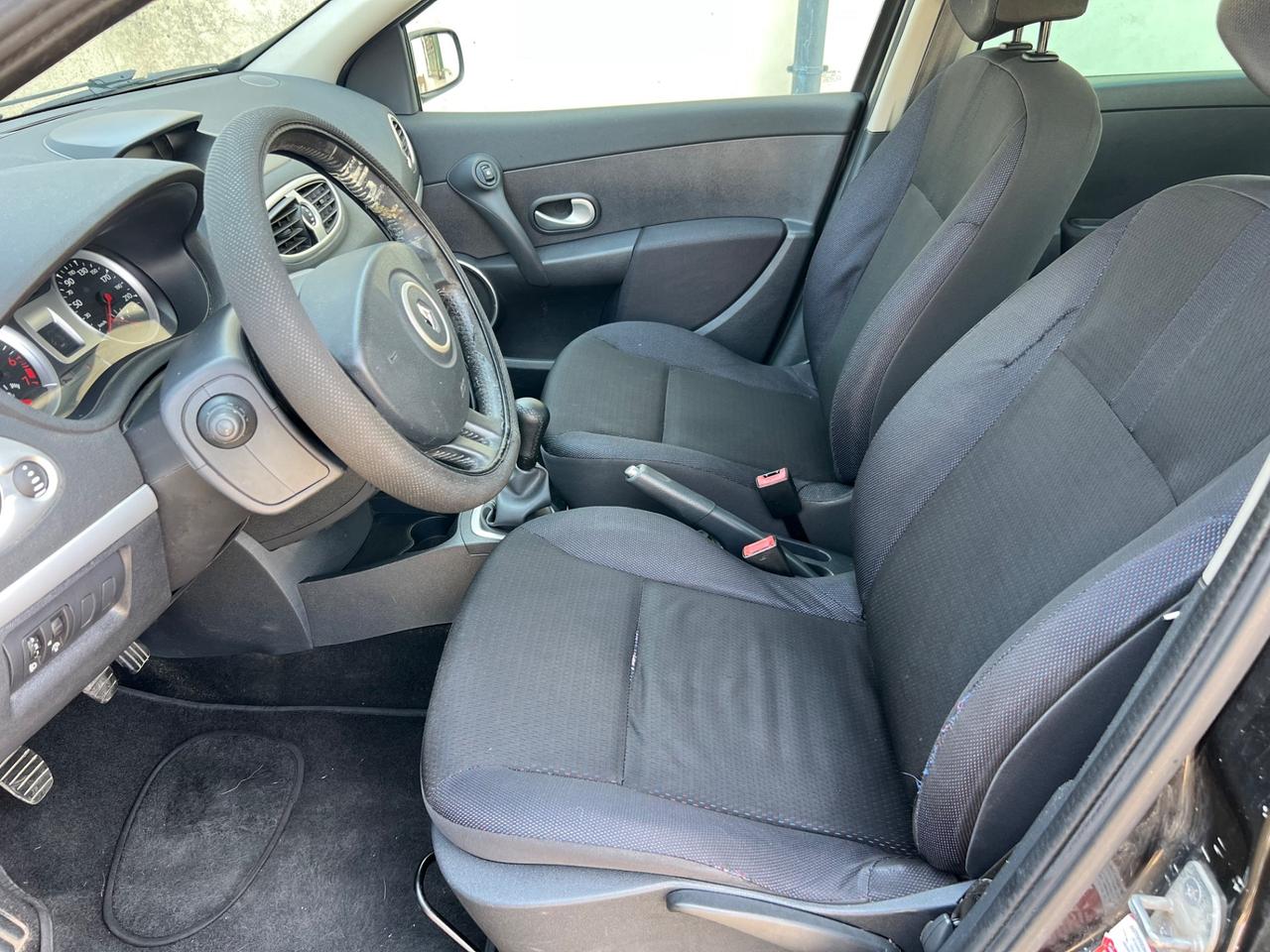 Renault Clio 1.2 16V 5 porte Le Iene