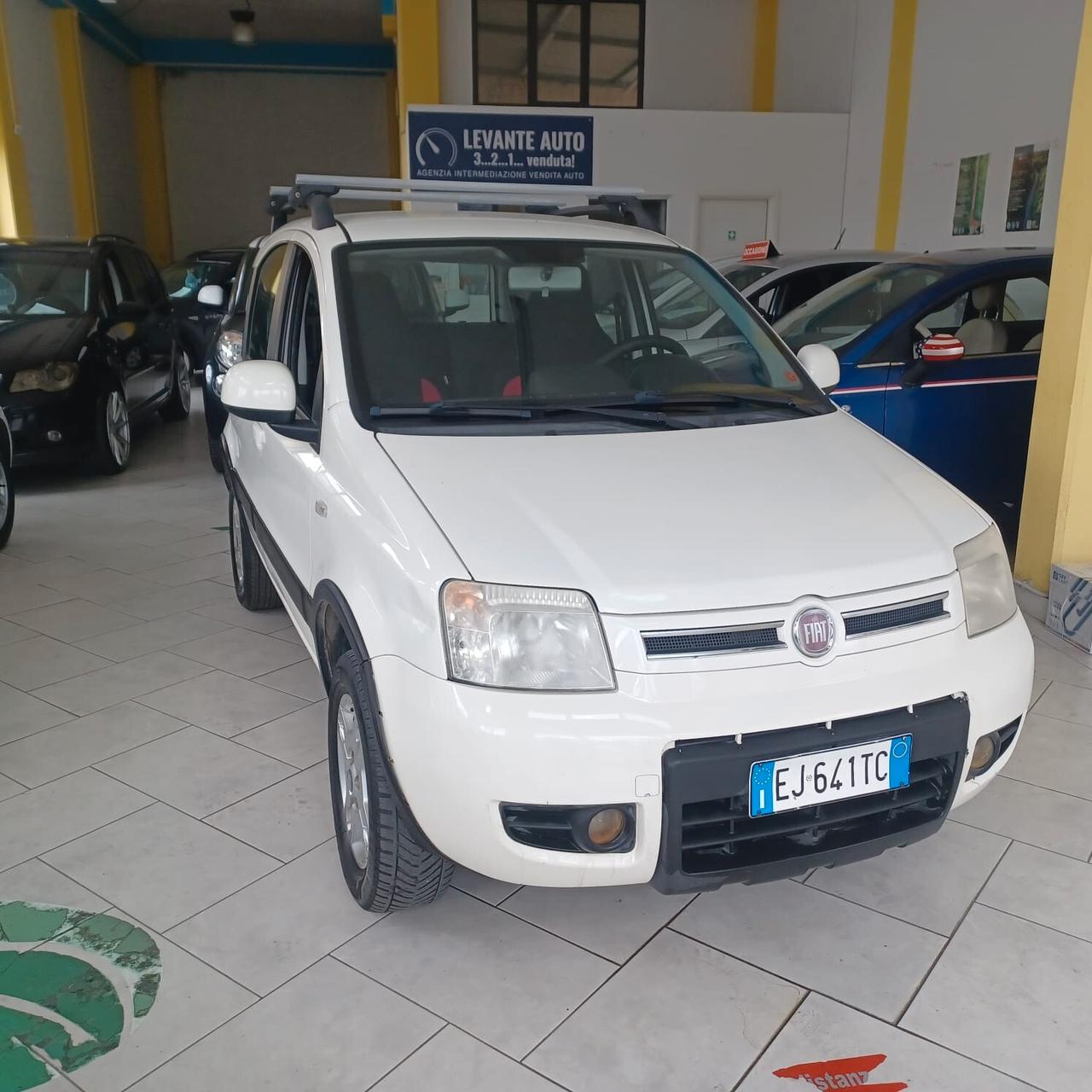 PANDA CROSS 4X4 1.3 MJTD INDISTRUTTIBILE