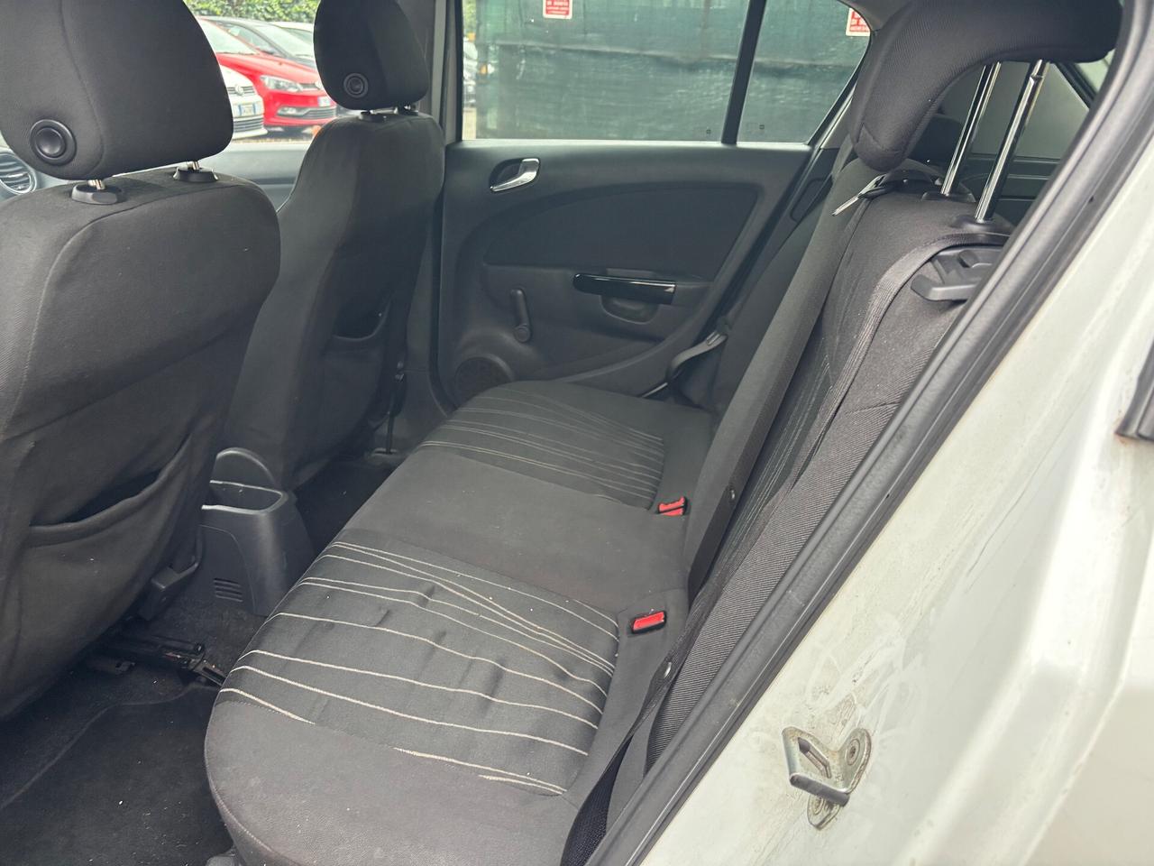 Opel Corsa 1.2 80CV 5porte GPL-TECH Edition