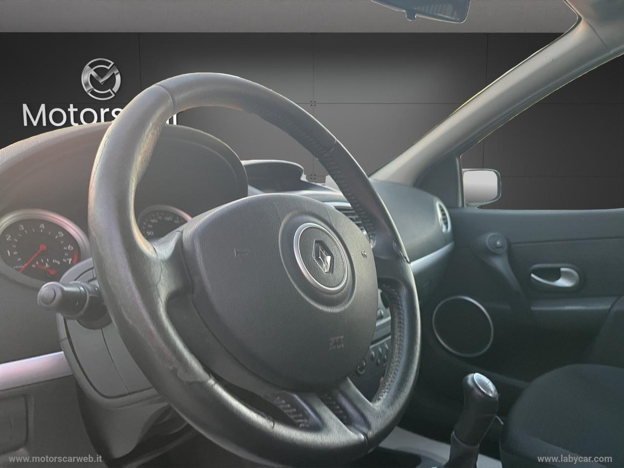 RENAULT Clio 1.2 TCE 100 CV SporTour Dynamique