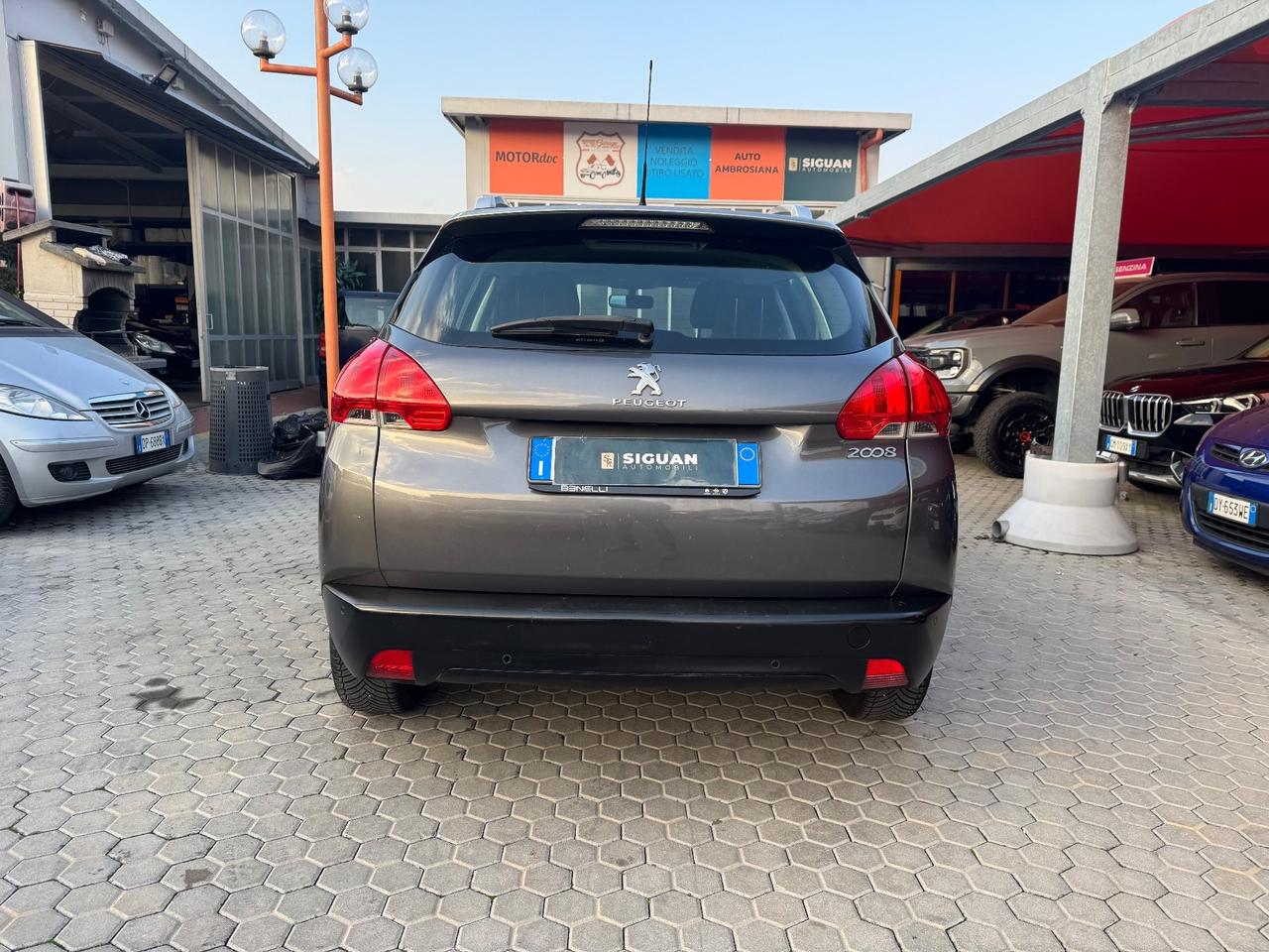 Peugeot 2008 1.2 ADATTA A NEOPTATENTATI PureTech 82 Allure