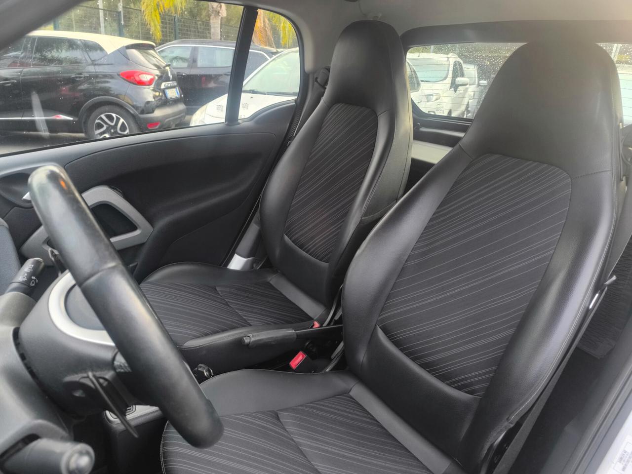 Smart ForTwo 1000 52 kW MHD coupé pulse