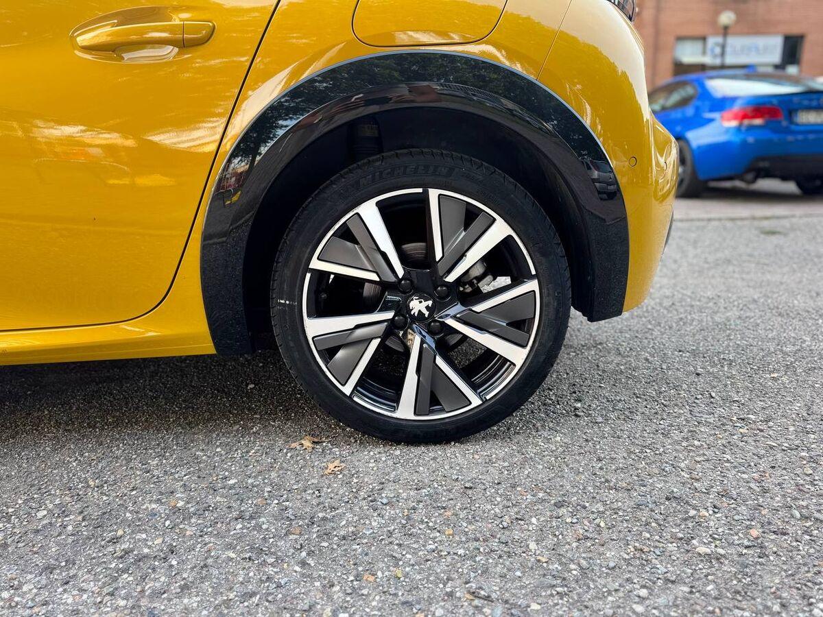 Peugeot 208 1.5 bluehdi GT s&s 100cv