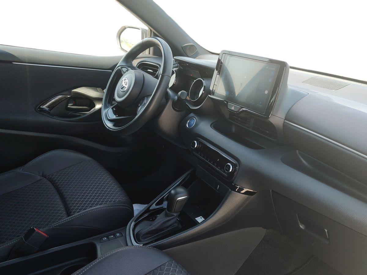TOYOTA Yaris IV 2020 - Yaris 1.5h Style