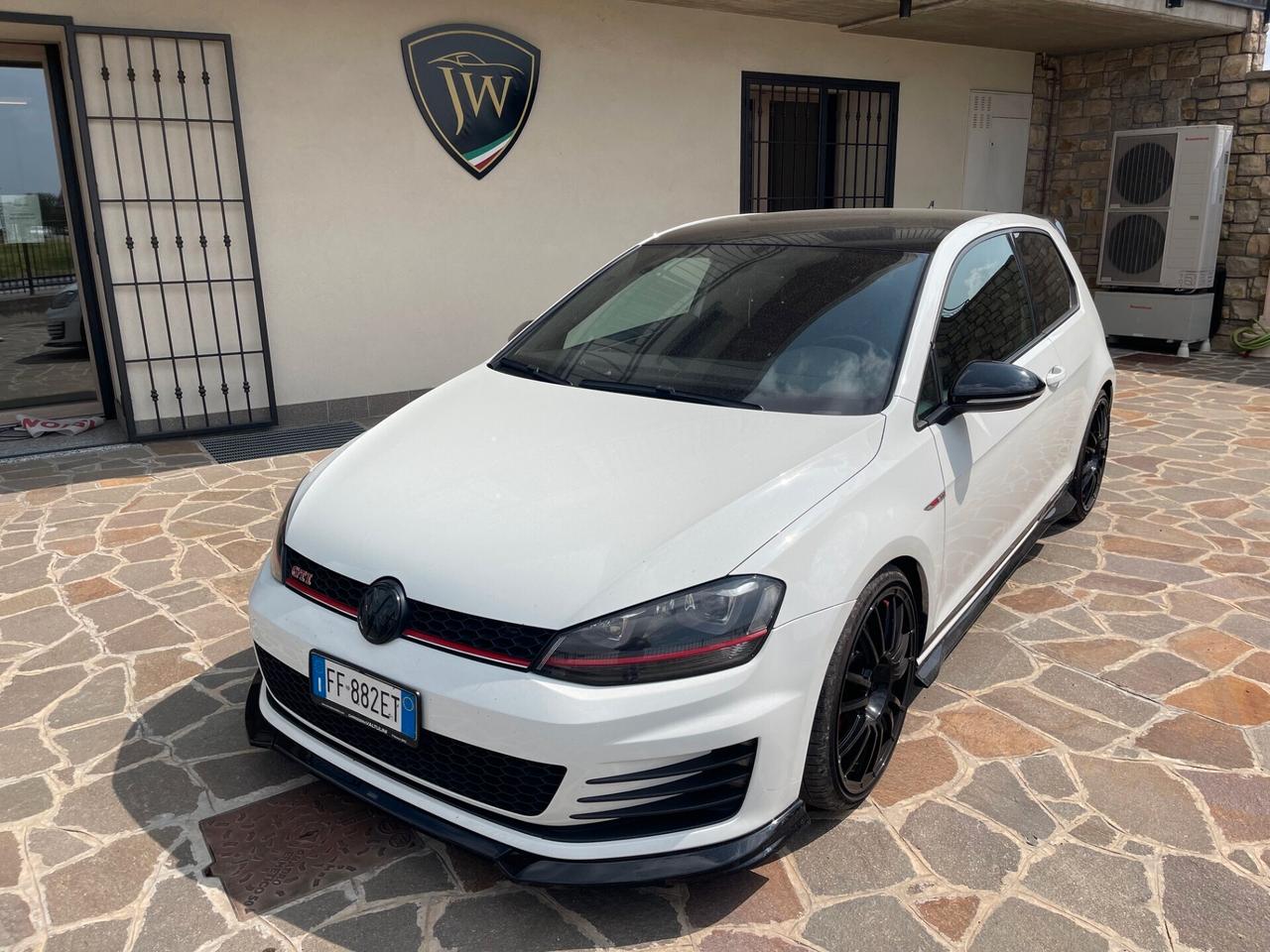 Volkswagen Golf GTI Performance 2.0 TSI 3p. BlueMotion Technology