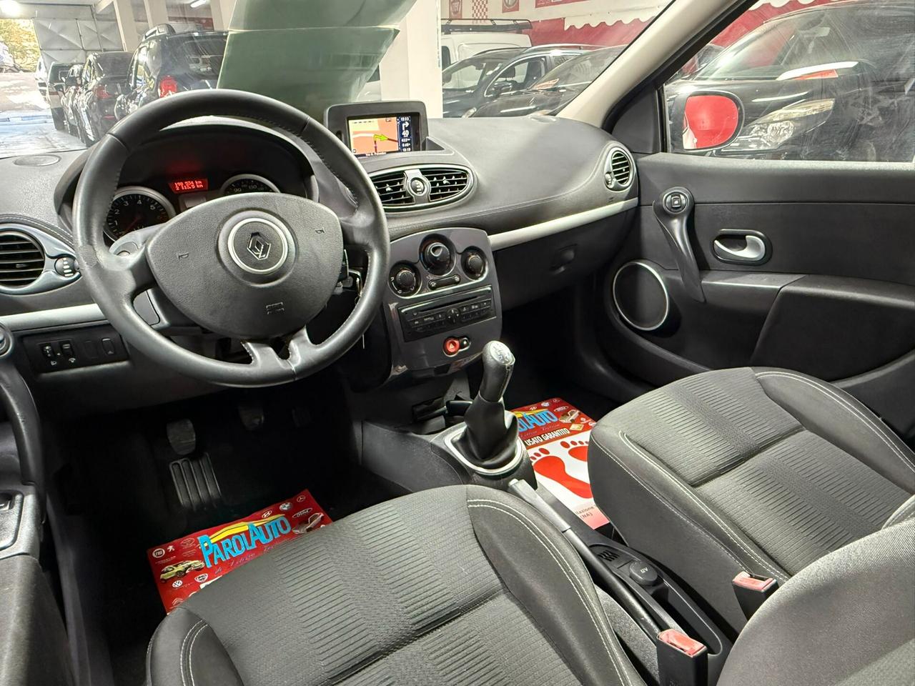 Renault Clio 1.2 16V 75cv Luxe - 2011