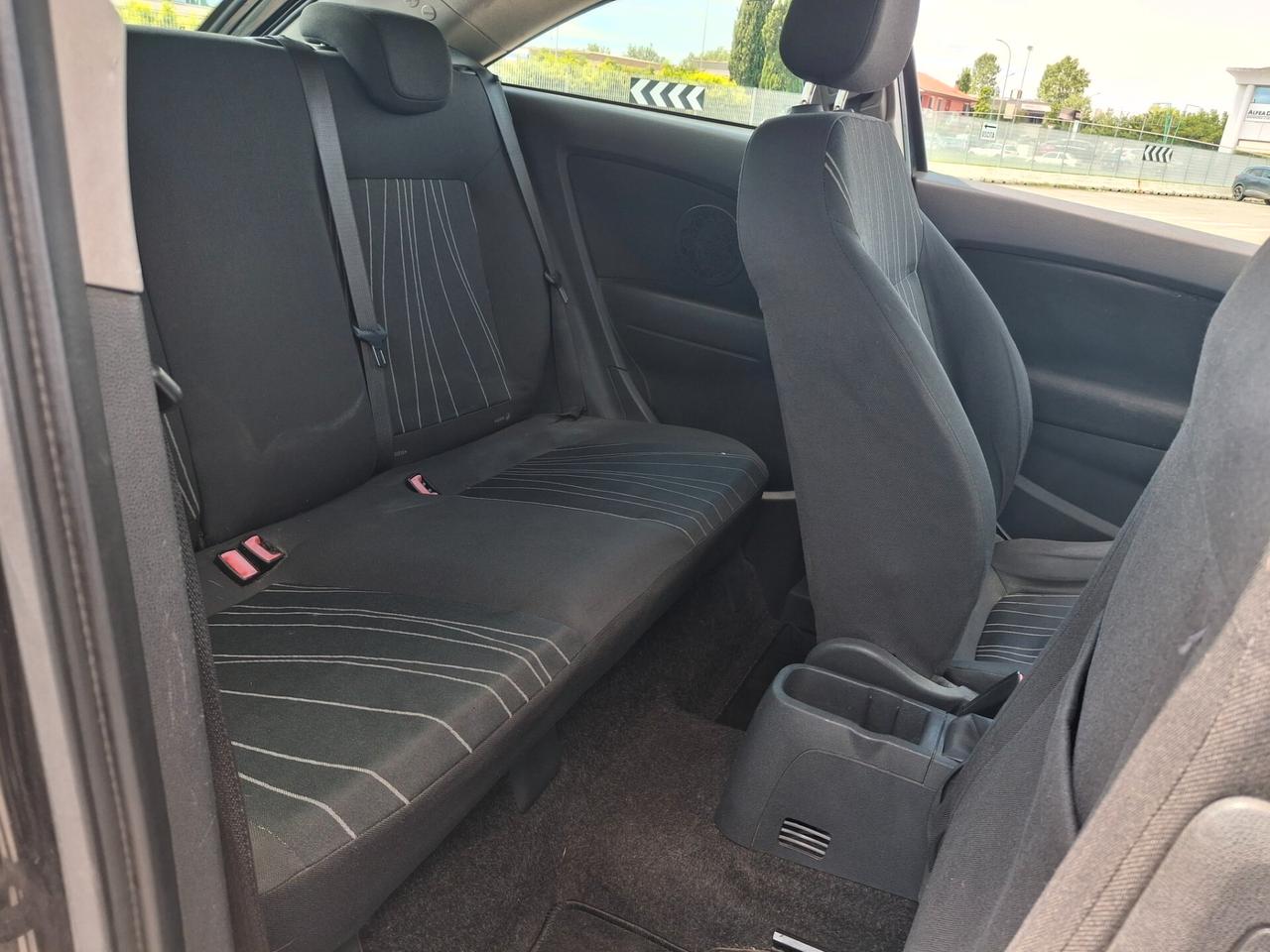 OPEL CORSA 1.2 Benzina Sport-OK NEOPATENTATI-