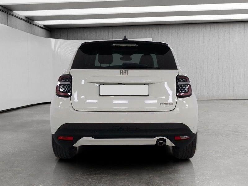 FIAT 600 1.2 hybrid La Prima 110cv auto