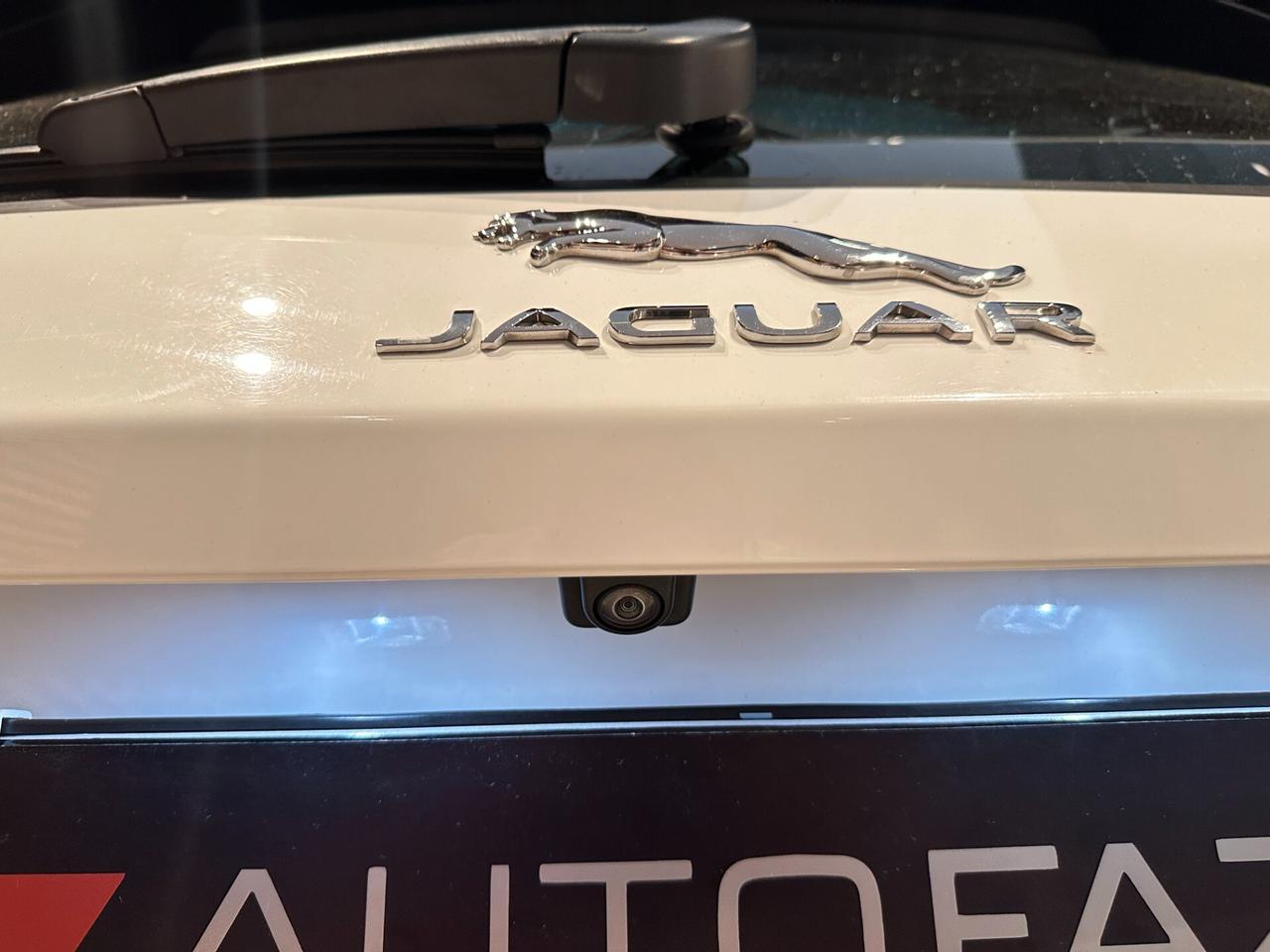 Jaguar F-Pace 2.0 D 180 CV AWD aut. Prestige
