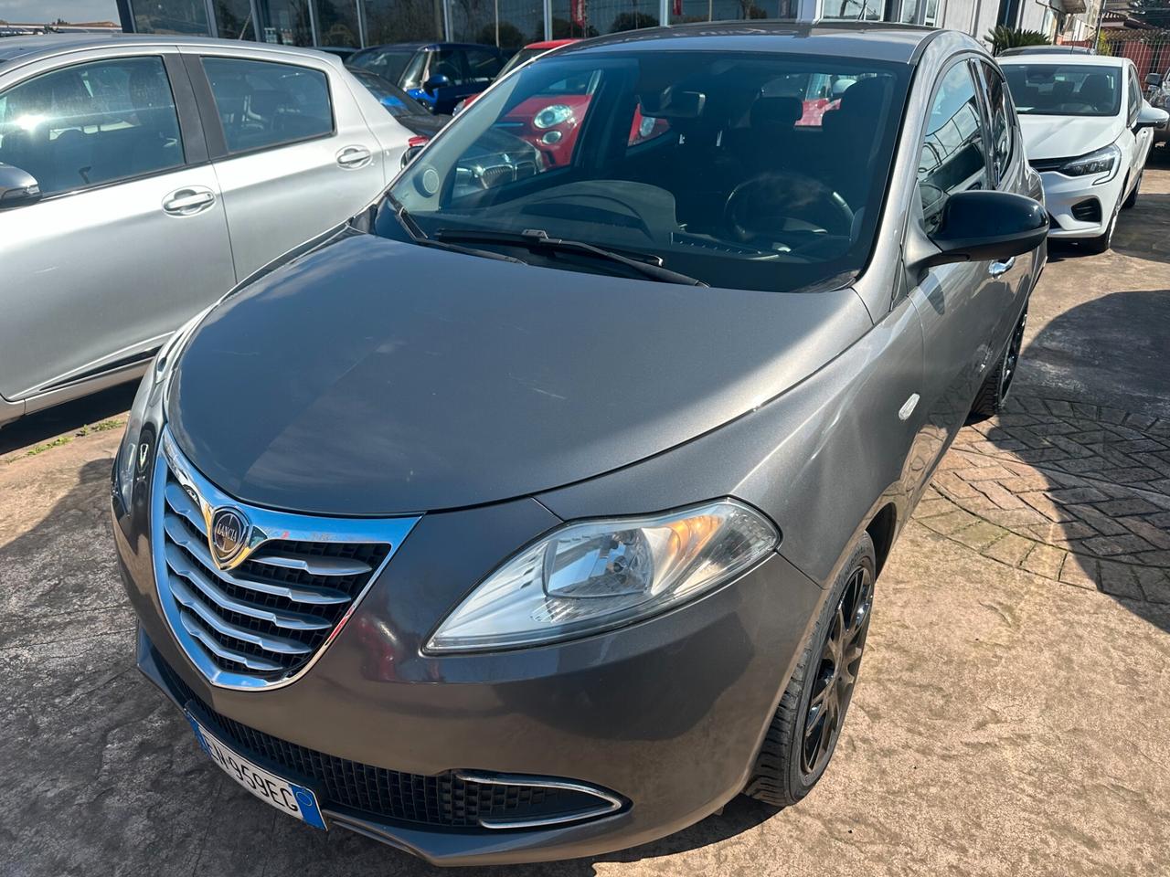 LANCIA YPSILON GOLD TAGLIANDI FINANZIAMENTO