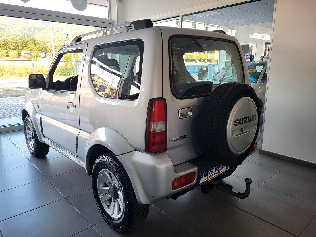 Suzuki Jimny 1.5 DDiS 86 CV 4X4 + RIDOTTE *** GANCIO TRAINO