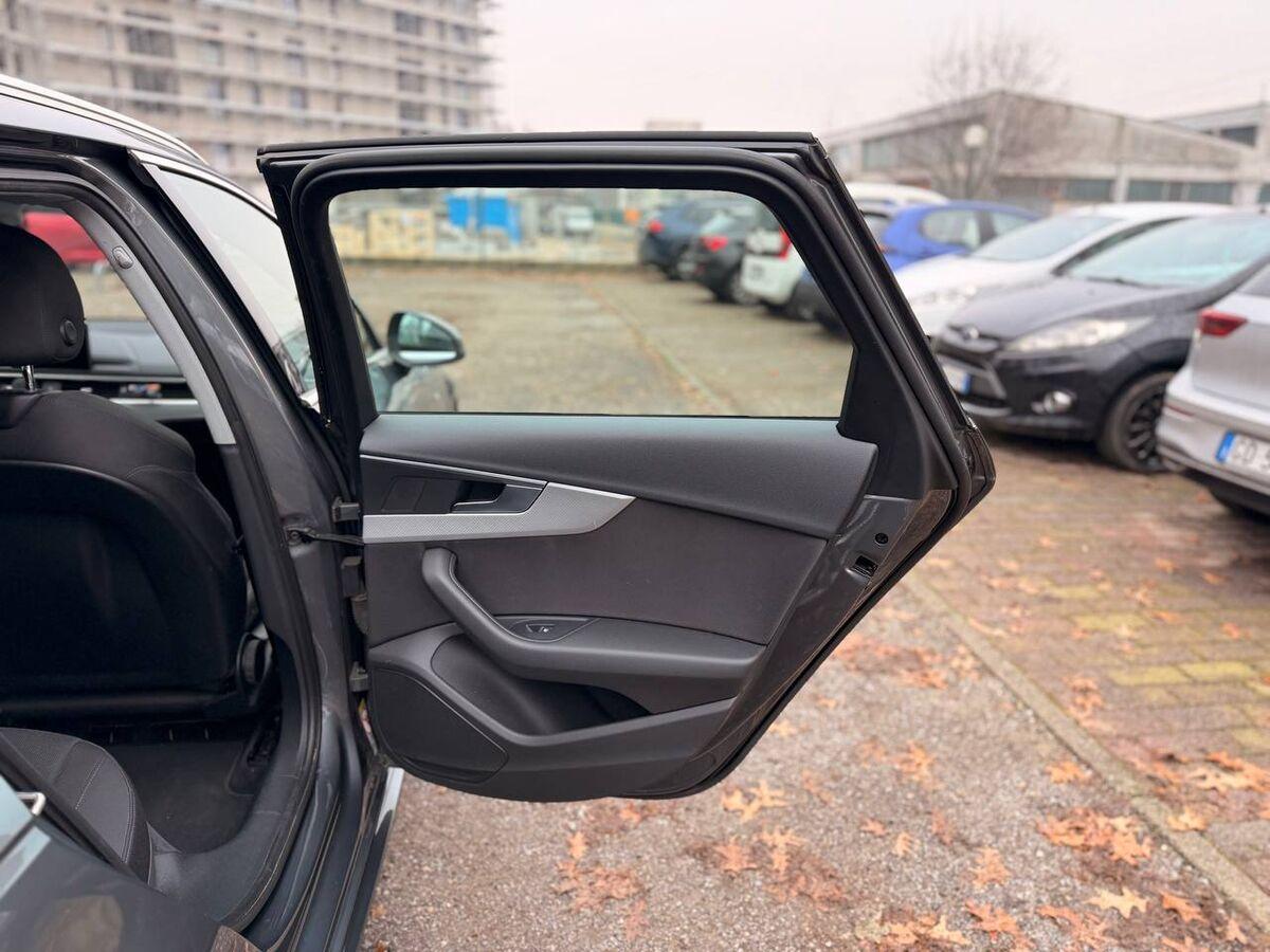 Audi A4 Avant 40 2.0 tdi S line edition 190cv s-tronic