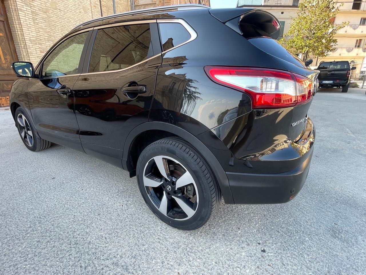 OCCASIONE: Nissan Qashqai 1.6 dCi 2WD full optional solo da QUALITYCARS PESCARA