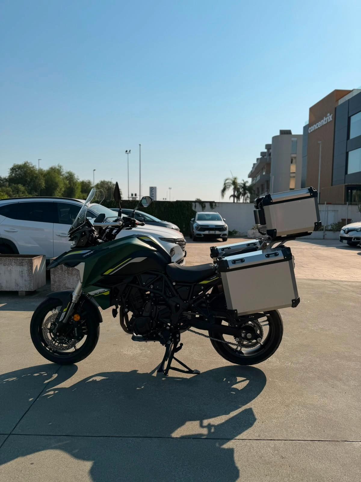 BENELLI TRK 702 – 698 CC – 70 CV – TRIS VALIGIE ORIGINALI – USATO GARANTITO MC MOBILITY