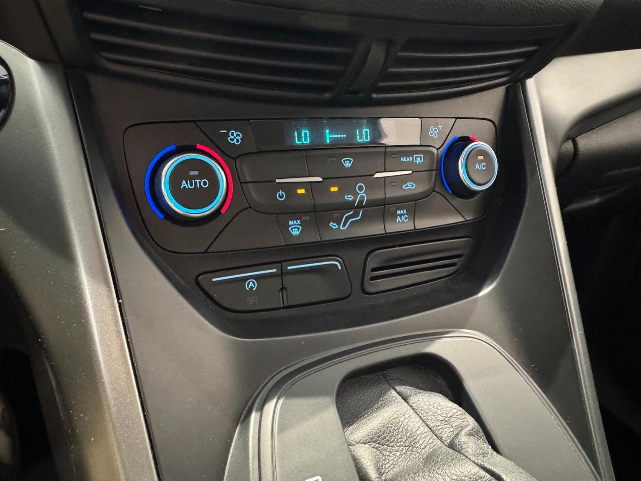 Ford Kuga 1.5 TDCI 120 CV S&S 2WD Powershift Business