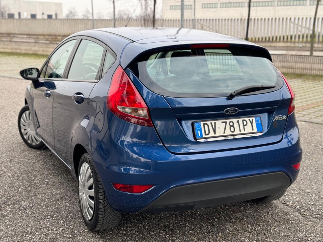 Ford Fiesta 1.2 82 CV 5 porte Neopatentati