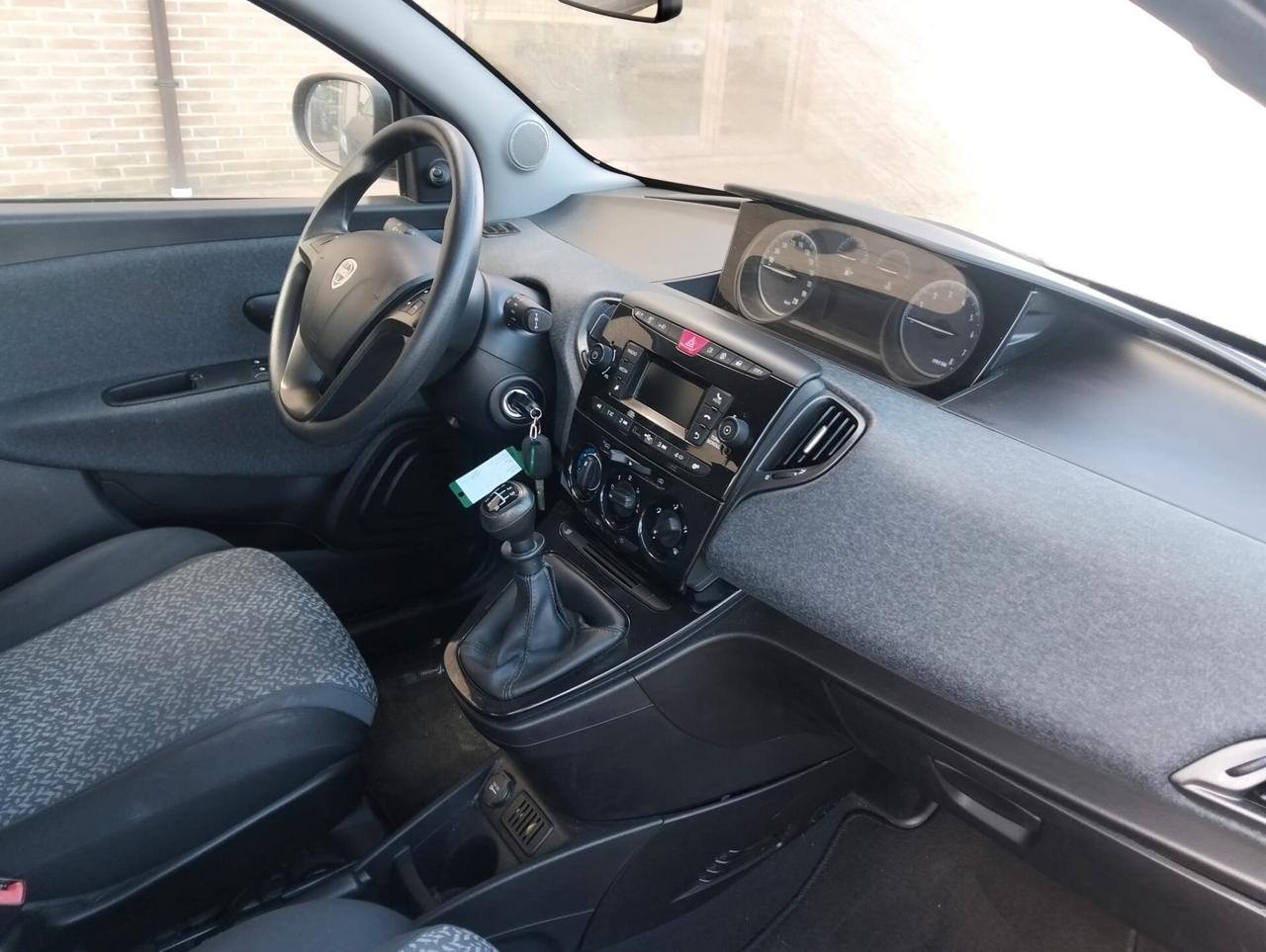 Lancia Ypsilon 1.2 69 CV 5 porte S&S Elefantino Blu