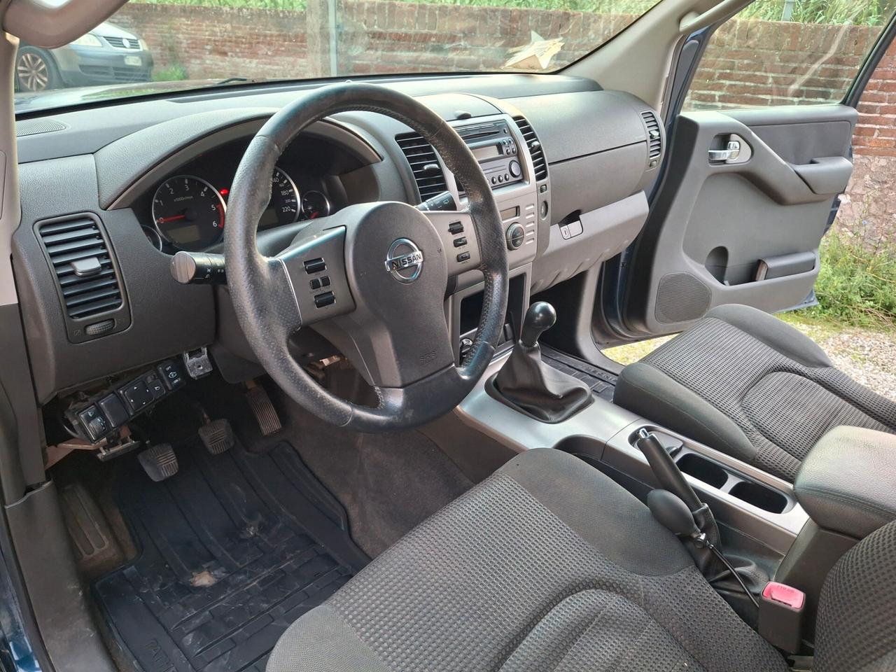 Nissan Pathfinder 2.5 dCi LE
