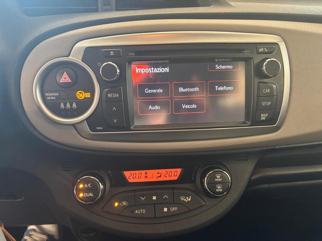 TOYOTA YARIS ANNO 2013 DS 1.4 ADATTA NEOPATENTATI KM 100 MILA