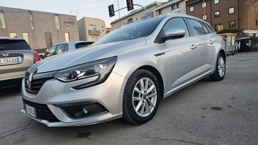 Renault Megane Mégane dCi 8V 110 CV EDC Energy Bose