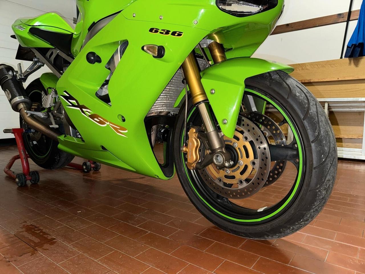 Kawasaki Ninja ZX-6 r-636