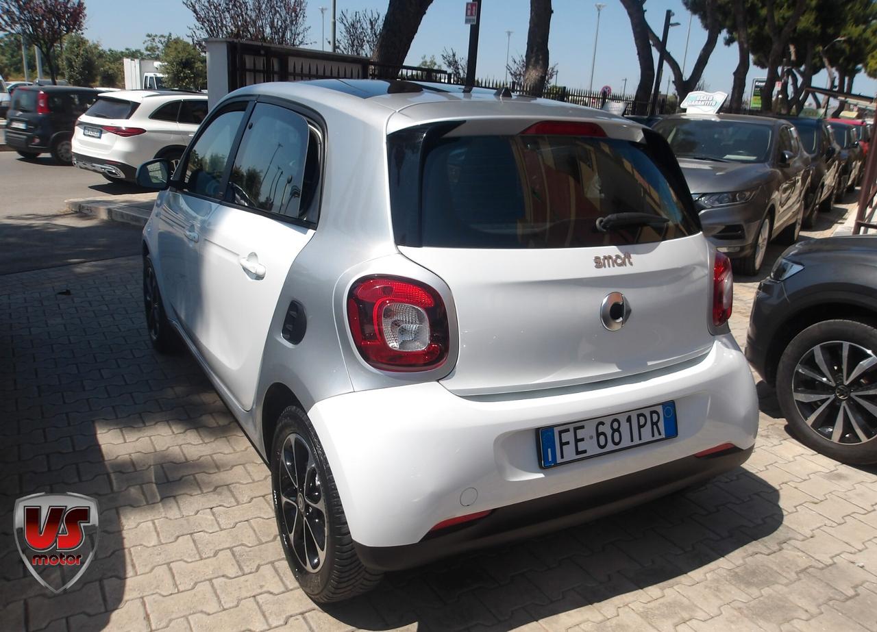 SMART FORFOUR 1.0 BENZ-TETTO PANORAMICO-2016