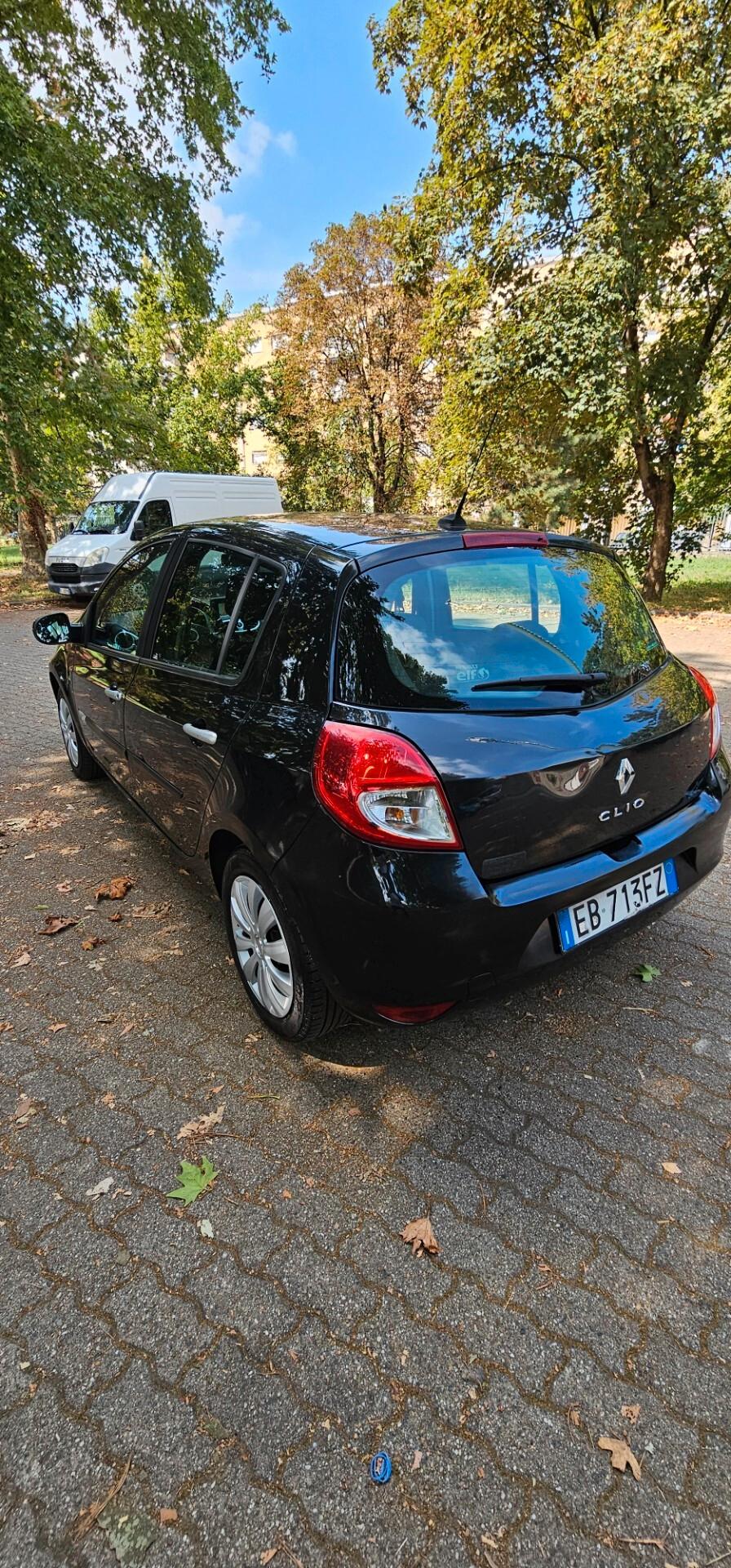 Renault clio