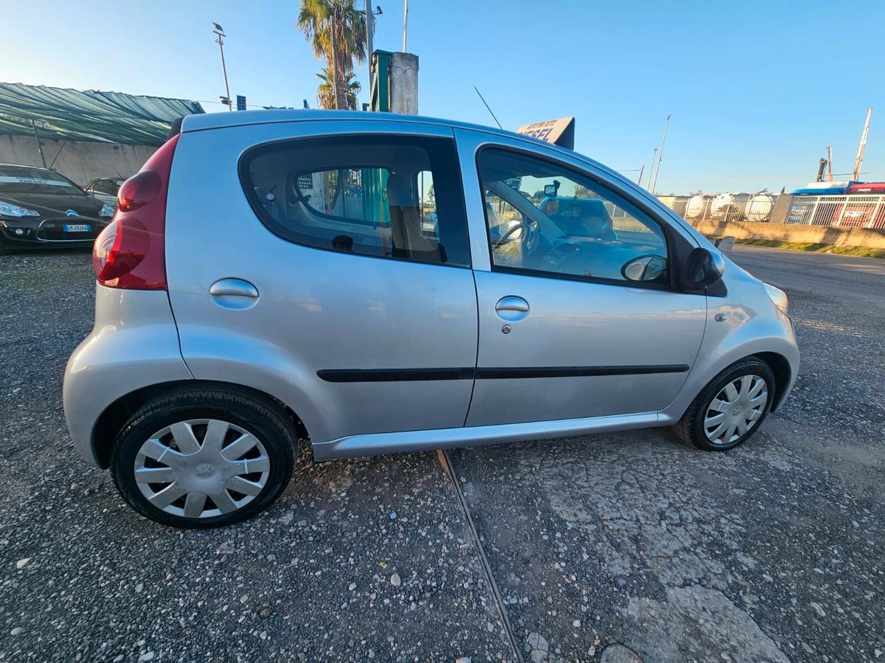 Peugeot 107 1.4 HDi 5p. Sweet Years