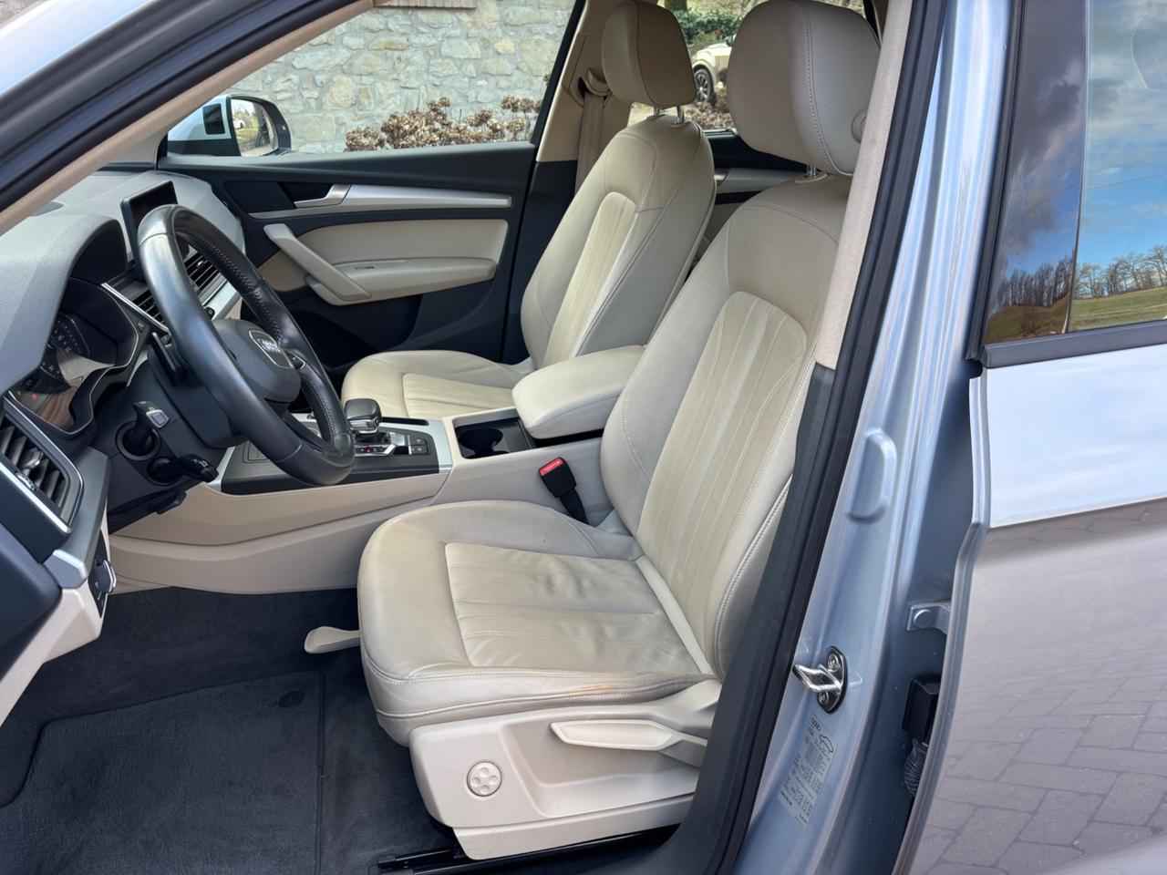 Audi Q5 40 TDI quattro S tronic Business