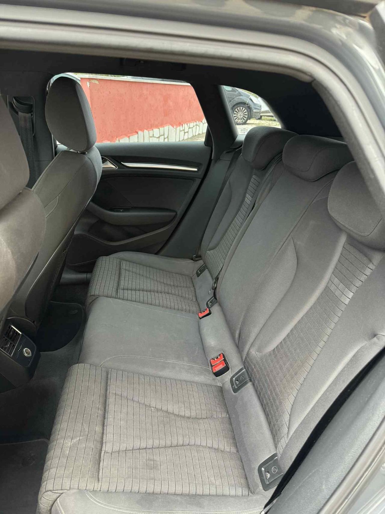 AUDI A3 SPB 1.6 CLEAN DIESEL QUATTRO EDITION 110cv PERFETTA