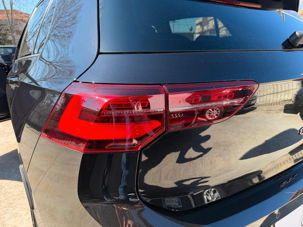 Volkswagen Golf 2.0 TSI GTI DSG