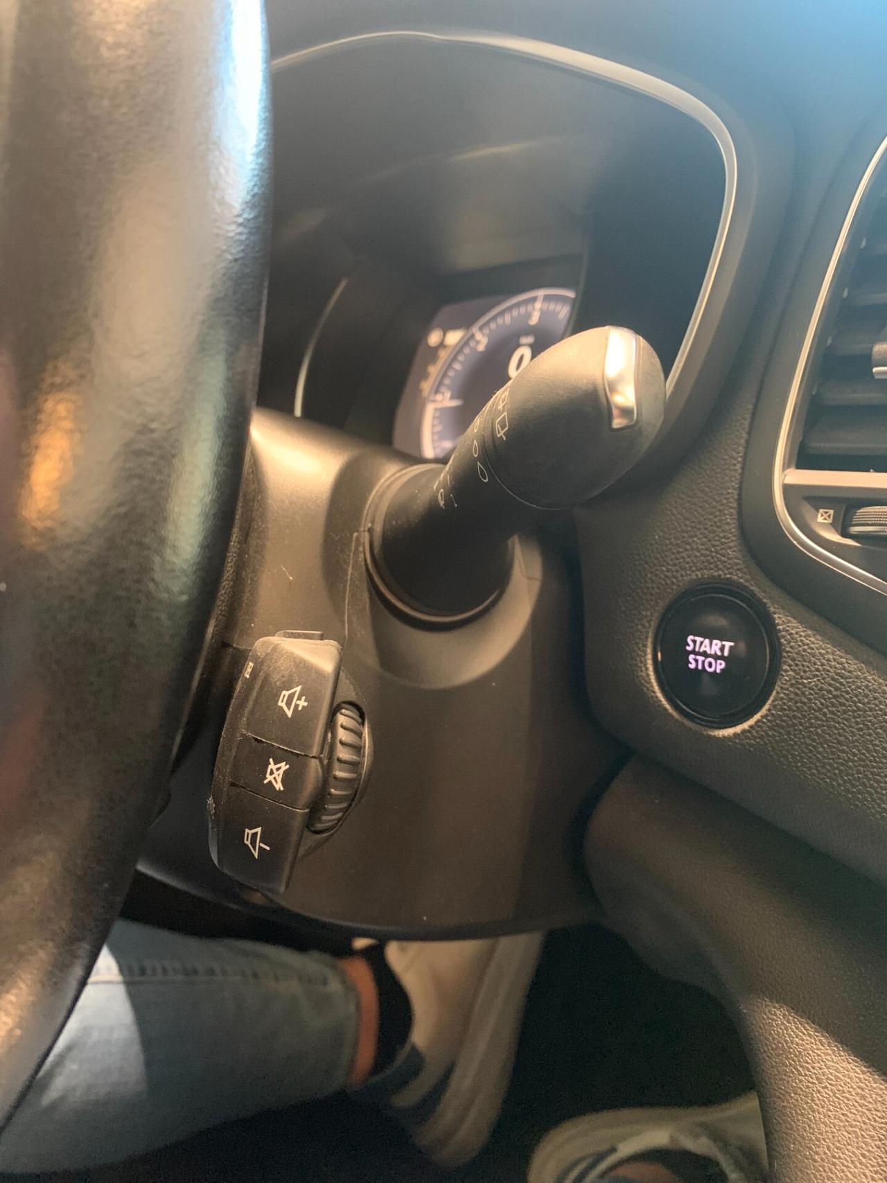 Renault Megane dCi 110 CV GANCIO TRAINO