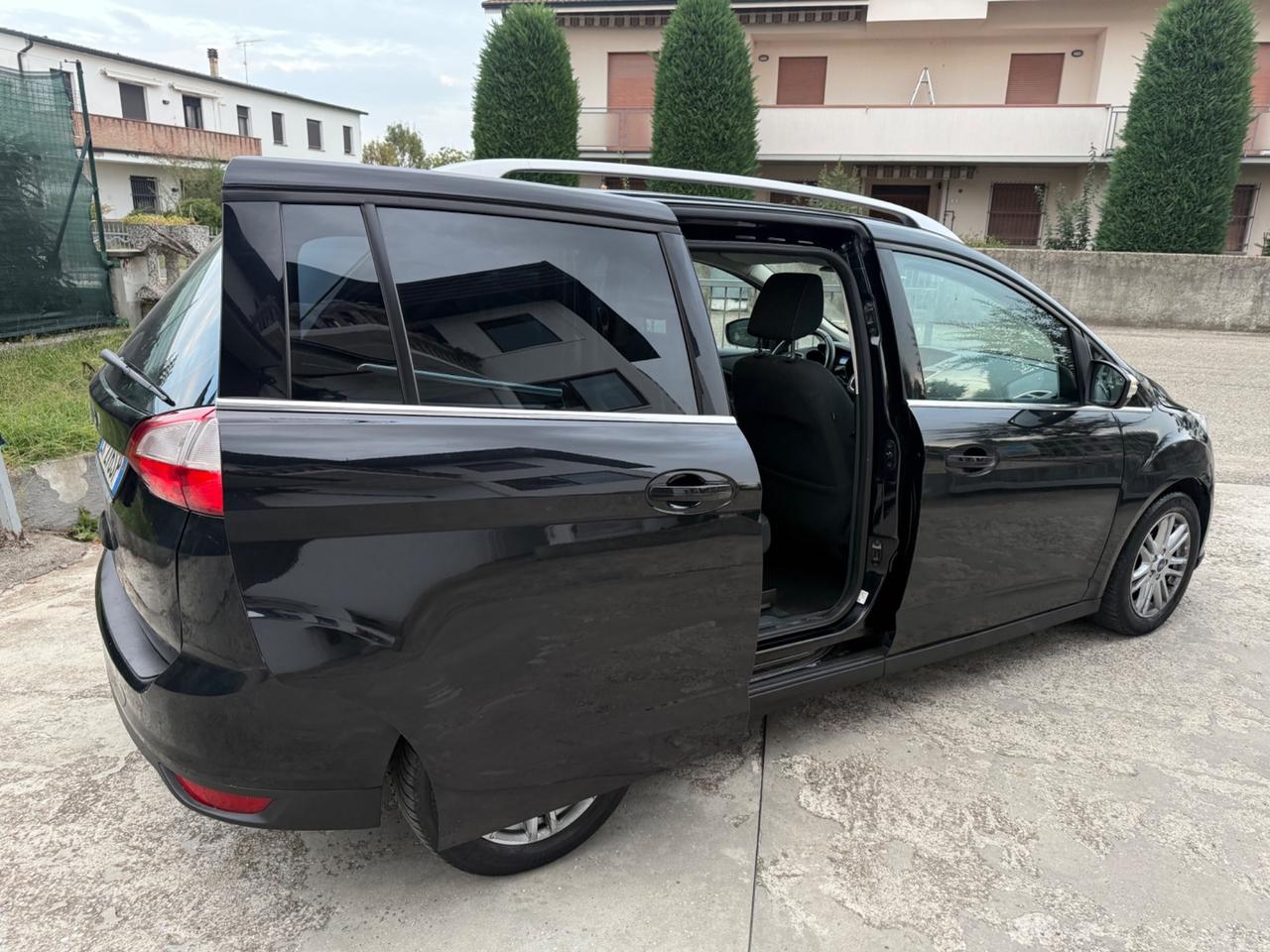 Ford Grand C-Max 7POSTI 1.6 TDCi POCHI KM UNICA