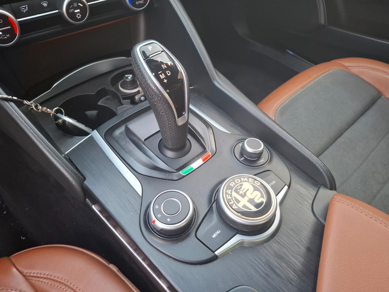 Alfa Romeo Giulia 2.2 allestimento " COMPETIZIONE "
