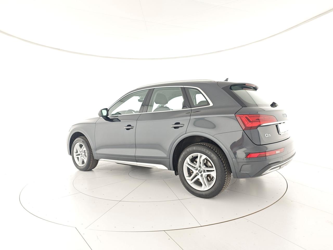 Audi Q5 - 40 TDI 204 CV quattro S tronic Business Advanced