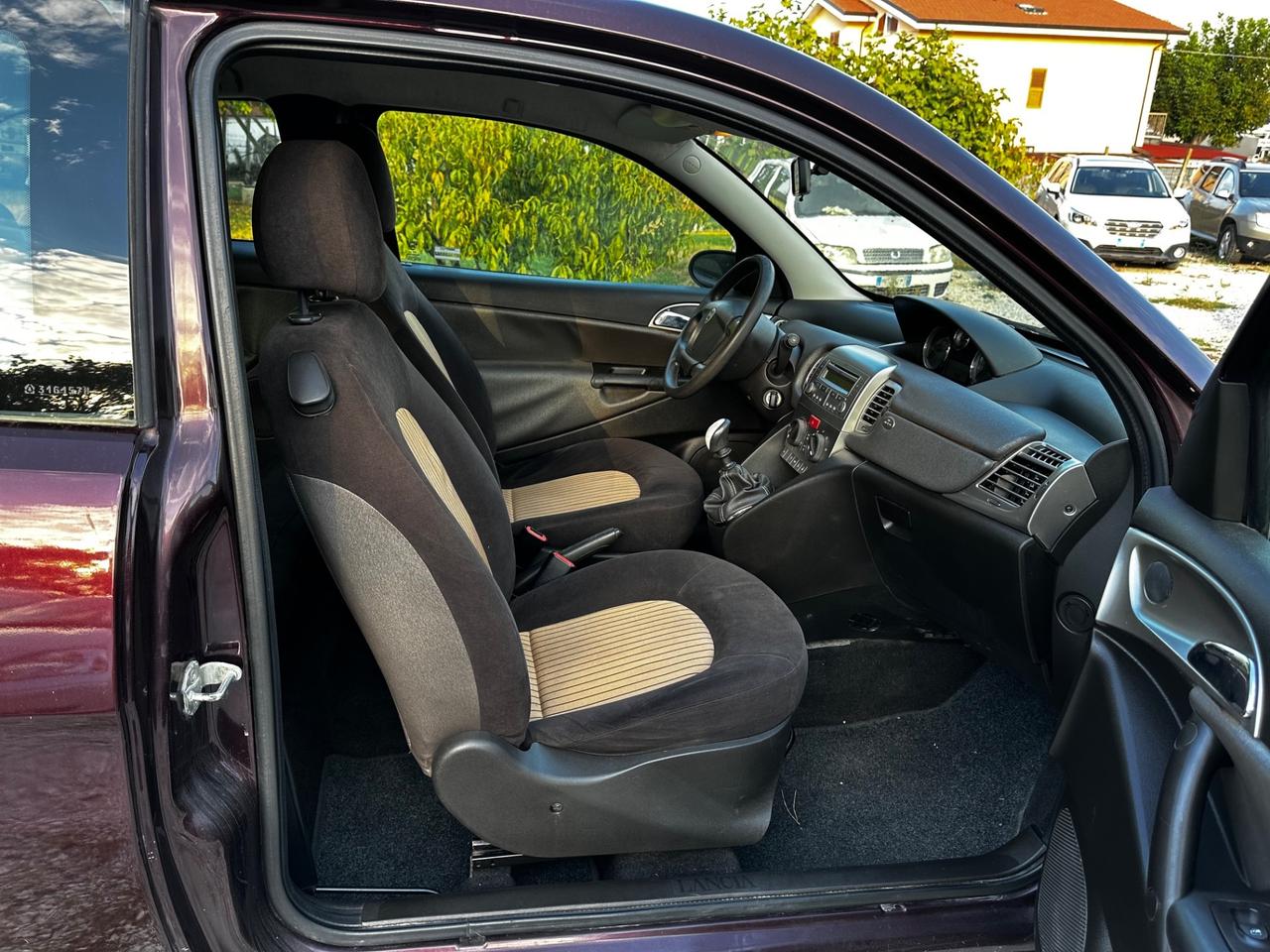 Lancia Ypsilon 1.2 Modamilano