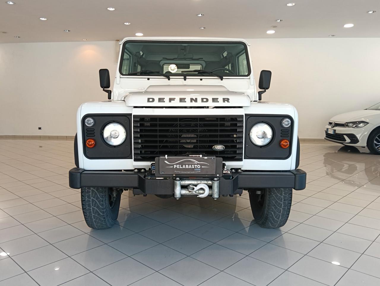 Land Rover Defender 90 2.2 TD4 Station Wagon base N1