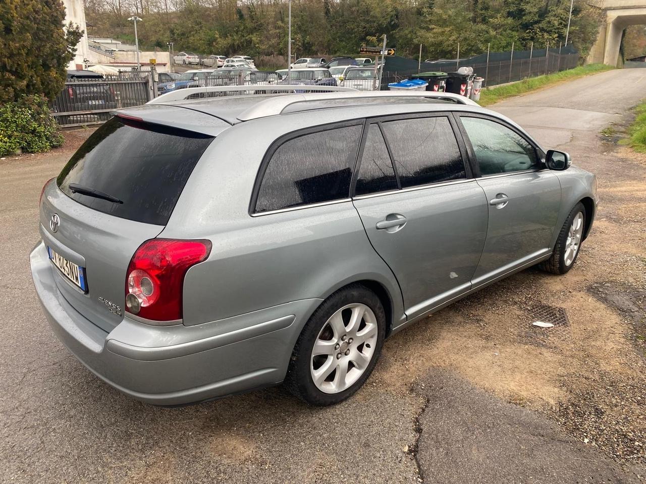 Toyota Avensis 2.0 D-4D Wagon Sol