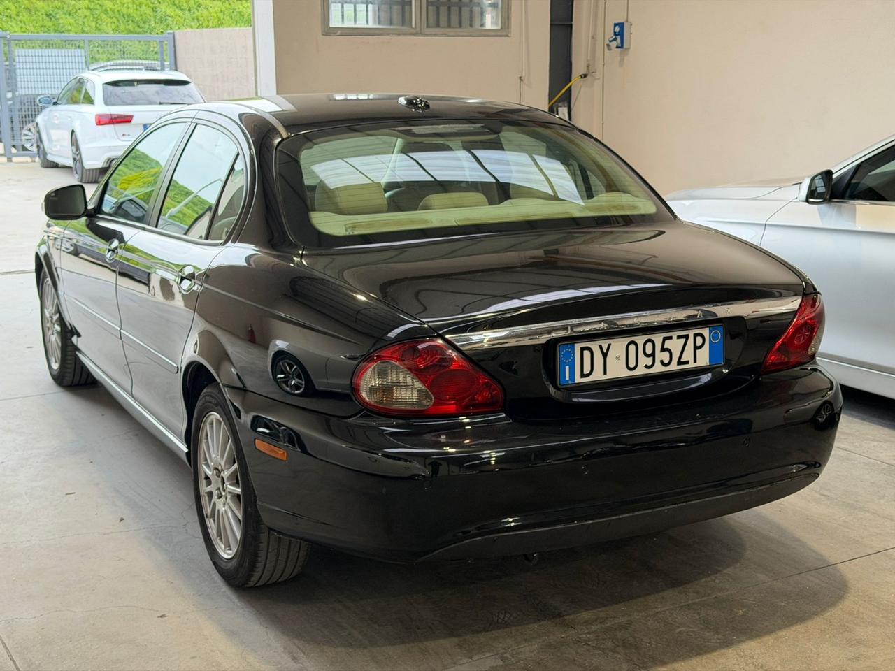 Jaguar X-Type 2.2D cat aut. Luxury cDPF