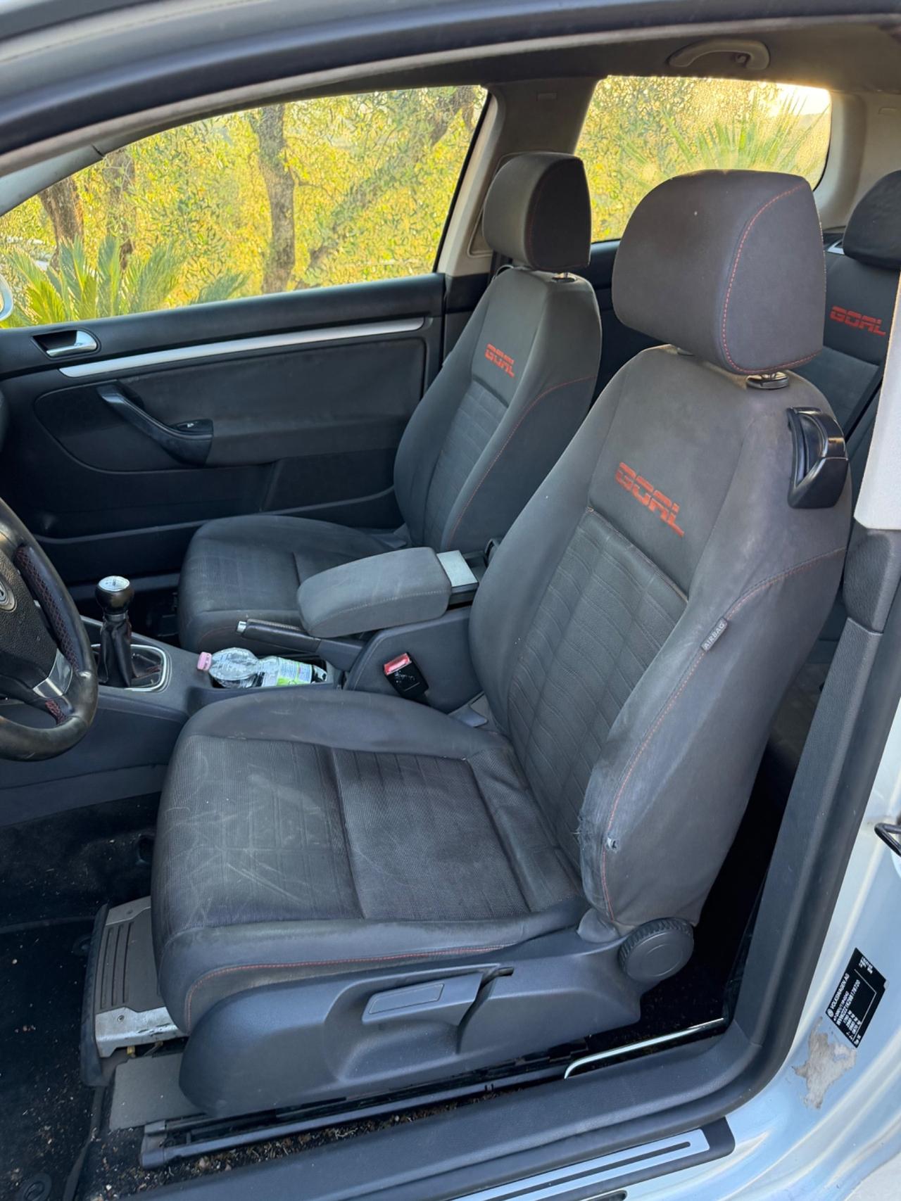Volkswagen Golf 1.6 3p. Trendline