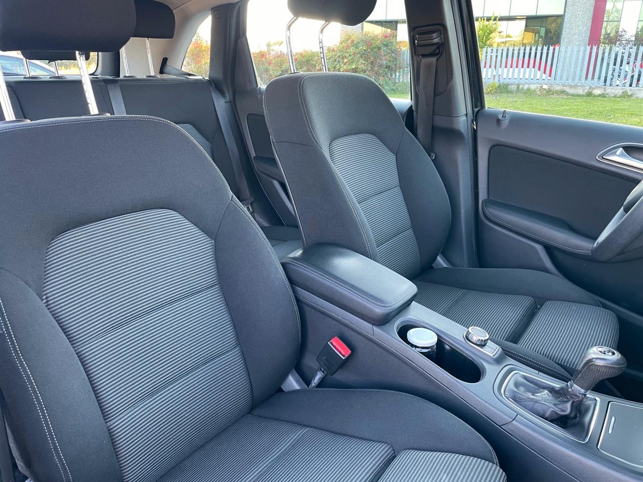 Mercedes-benz B 180 d Business