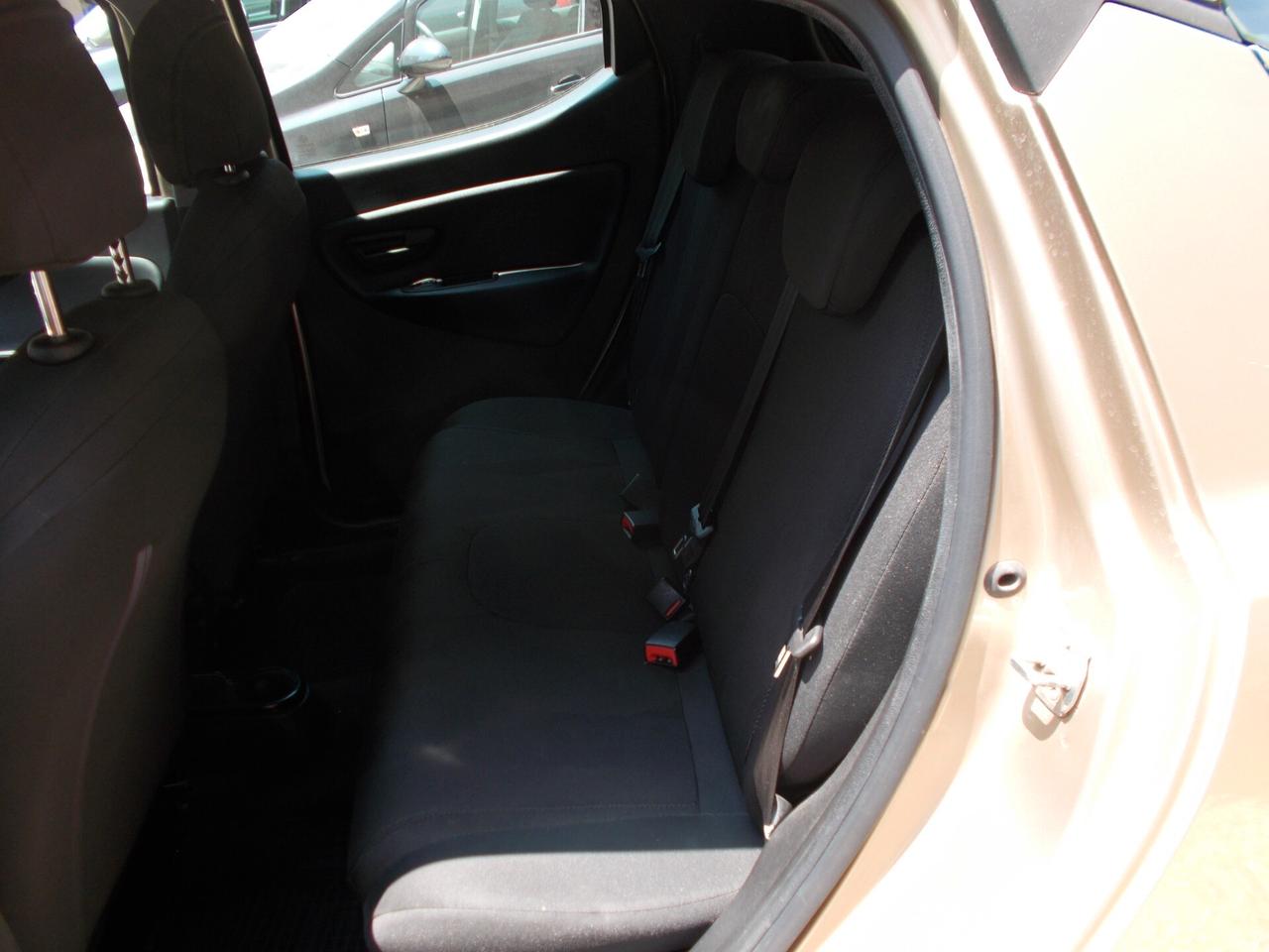 Lancia Ypsilon 1.2 69 CV 5 porte Gold