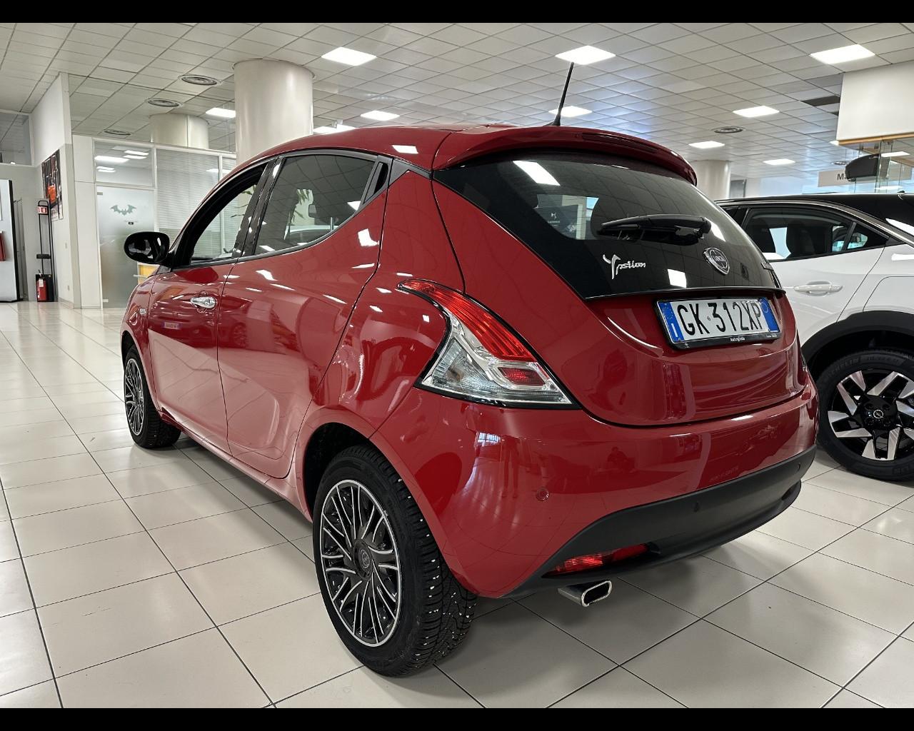 LANCIA Ypsilon 3ª serie - Ypsilon 1.0 FireFly 5 porte S&S Hybrid Ec