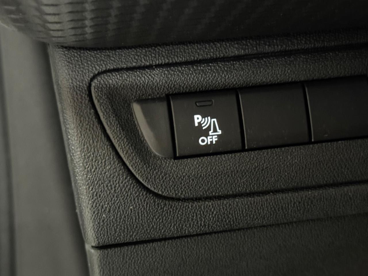 Peugeot 208 5 porte CINGHIA NUOVA