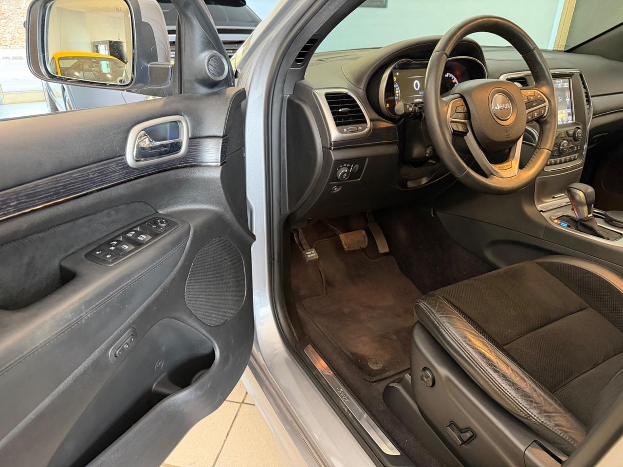 Jeep Grand Cherokee 3.0 V6 CRD 250 CV Multijet II Overland