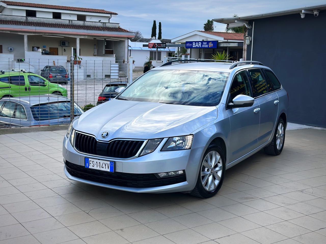 Skoda Octavia 1.6 TDI SCR 115 CV DSG Wagon Executive